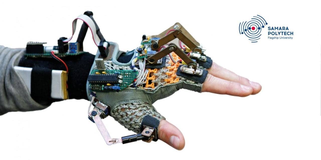 Researcher Designs Vibrating Glove for Deaf Individuals